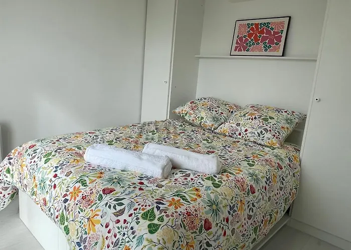 شقة Premiere Ligne - Vue Exceptionnelle - Acces Direct - Grand Balcon - Parking Privatif Clos - A Pieds