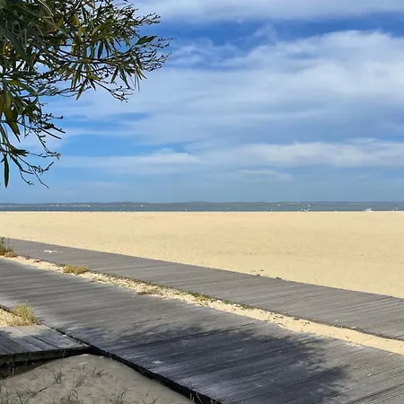 Première Ligne - Vue Exceptionnelle - Accès Direct - Grand Balcon - Parking Privatif Clos - à Pieds Arcachon