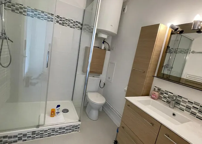 Lägenhet Premiere Ligne - Vue Exceptionnelle - Acces Direct - Grand Balcon - Parking Privatif Clos - A Pieds